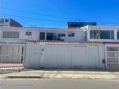 Casa en venta en Villa Magdala, Bogotá · foto 2 de 20