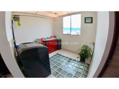 Casa de 5 alcobas en venta en Colon, Bogotá, 400 m² · foto 19 de 20