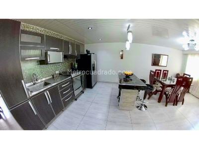 Casa de 5 alcobas en venta en Colon, Bogotá, 400 m² · foto 6 de 20