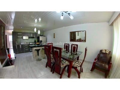 Casa de 5 alcobas en venta en Colon, Bogotá, 400 m² · foto 9 de 20