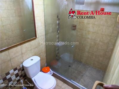 Casa de 5 alcobas en venta en San Luis Teusaquillo, Bogotá, 624 m² · foto 10 de 20