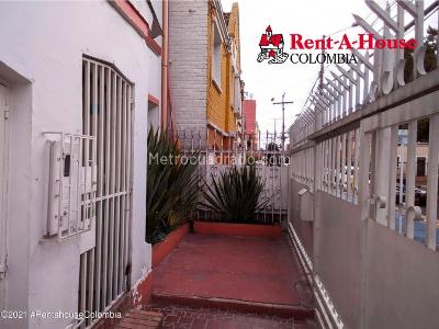 Casa de 5 alcobas en venta en San Luis Teusaquillo, Bogotá, 624 m² · foto 3 de 20