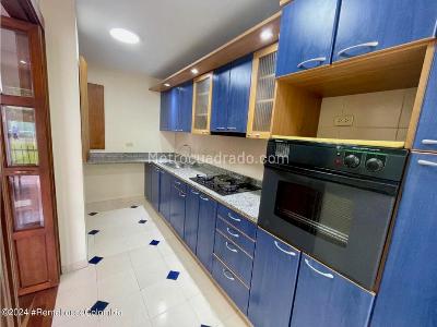 Casa de 3 alcobas en venta en Gratamira, Bogotá, 150 m² · foto 9 de 20