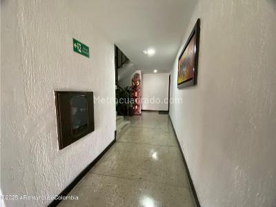 Apartamento en venta en Cedritos, Bogotá · foto 2 de 17