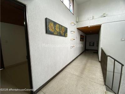 Apartamento en venta en Cedritos, Bogotá · foto 3 de 17