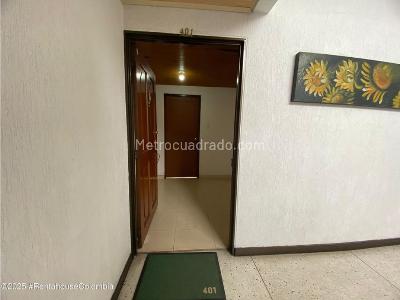 Apartamento en venta en Cedritos, Bogotá · foto 4 de 17