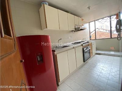 Apartamento en venta en Cedritos, Bogotá · foto 8 de 17
