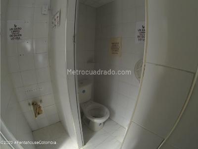 Casa de 3 alcobas en arriendo en Normandia, Bogotá, 256 m² · foto 14 de 20