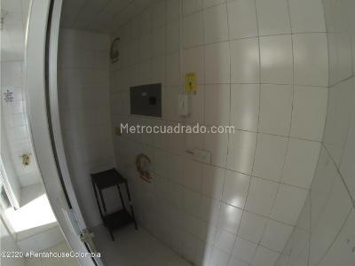 Casa de 3 alcobas en arriendo en Normandia, Bogotá, 256 m² · foto 16 de 20