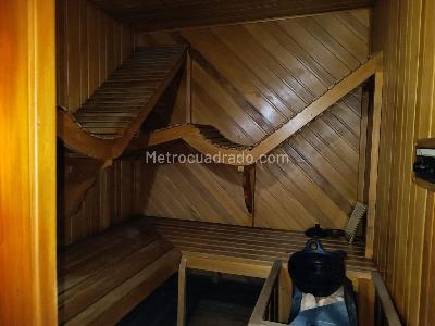 Casa de 5 alcobas en venta en Quinta Paredes, Bogotá, 520 m² · foto 15 de 16