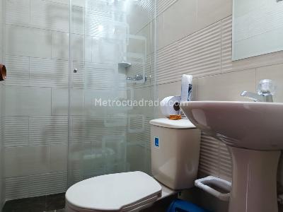 Casa de 5 alcobas en venta en Quinta Paredes, Bogotá, 520 m² · foto 9 de 16