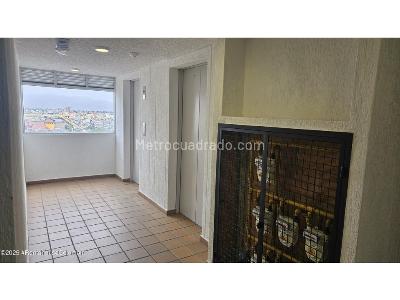 Apartamento en venta en Ricaurte, Bogotá · foto 3 de 12