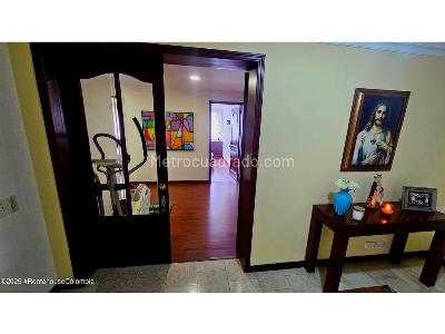 Apartamento en venta en La Calleja, Bogotá · foto 2 de 17