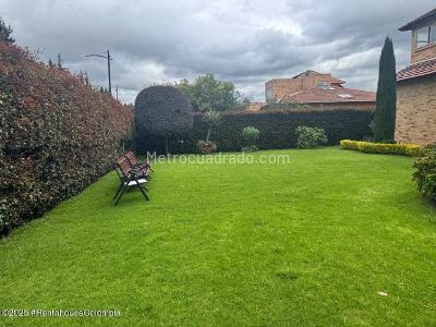 Casa de 5 alcobas en venta en Vereda Calahorra, Cajicá, 335 m² · foto 13 de 17