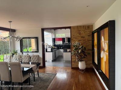 Casa de 5 alcobas en venta en Vereda Calahorra, Cajicá, 335 m² · foto 3 de 17
