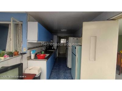 Casa de 5 alcobas en venta en Modelia, Bogotá, 239 m² · foto 6 de 16