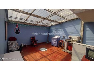 Casa de 5 alcobas en venta en Modelia, Bogotá, 239 m² · foto 8 de 16