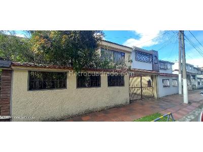 Casa en venta en Morato, Bogotá · foto 2 de 18