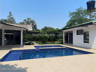Casa de 3 alcobas en venta en Vereda Vanguardia, Villavicencio, 597 m² · foto 10 de 12
