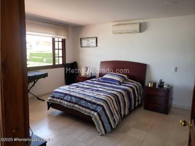 Casa de 5 alcobas en venta en El Vergel, Ibagué, 386 m² · foto 11 de 20