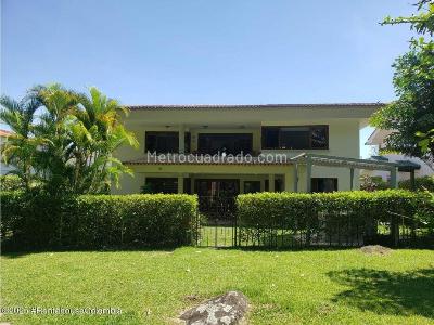 Casa de 5 alcobas en venta en El Vergel, Ibagué, 386 m² · foto 19 de 20