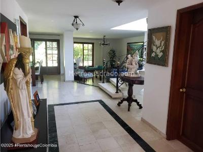 Casa de 5 alcobas en venta en El Vergel, Ibagué, 386 m² · foto 7 de 20