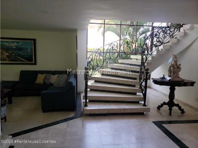 Casa de 5 alcobas en venta en El Vergel, Ibagué, 386 m² · foto 8 de 20