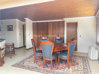Apartamento de 3 alcobas en venta en Chico, Bogotá, 297 m² · foto 5 de 19
