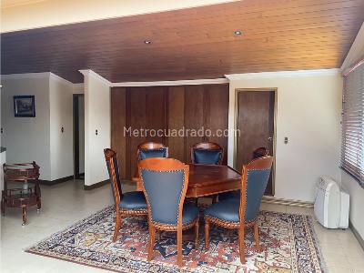 Apartamento de 3 alcobas en venta en Chico, Bogotá, 297 m² · foto 8 de 19
