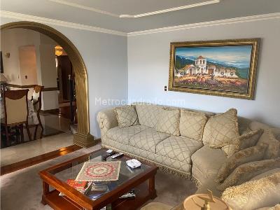 Apartamento de 3 alcobas en venta en Chico, Bogotá, 297 m² · foto 10 de 19