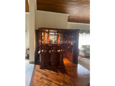 Apartamento de 3 alcobas en venta en Chico, Bogotá, 297 m² · foto 11 de 19