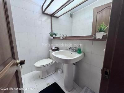 Apartamento de 3 alcobas en venta en Club De Los Lagartos, Bogotá, 142 m² · foto 7 de 20