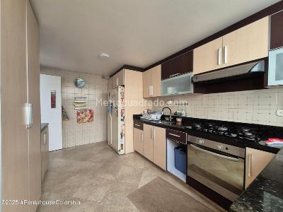 Casa de 4 alcobas en venta en Nueva Autopista, Bogotá, 187 m² · foto 4 de 20