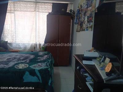 Casa de 4 alcobas en venta en Aures Ii, Bogotá, 144 m² · foto 11 de 17