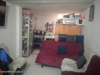 Casa de 4 alcobas en venta en Aures Ii, Bogotá, 144 m² · foto 3 de 17