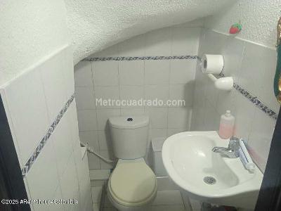 Casa de 4 alcobas en venta en Aures Ii, Bogotá, 144 m² · foto 5 de 17
