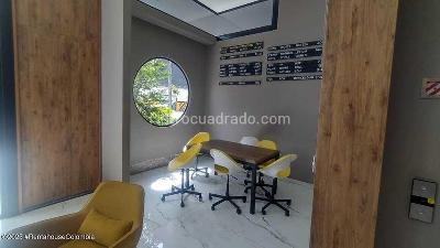 Apartaestudio en venta en Antiguo Country, Bogotá, 21 m² · foto 2 de 16