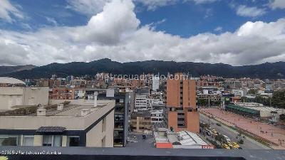 Apartaestudio en venta en Antiguo Country, Bogotá, 21 m² · foto 11 de 16