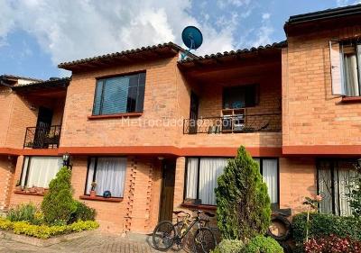 Casa en venta en Tiquiza, Chía · foto 2 de 20