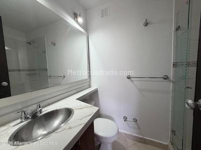 Apartamento en venta en Mirandela, Bogotá · foto 9 de 11