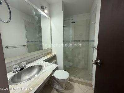 Apartamento en venta en Mirandela, Bogotá · foto 7 de 11