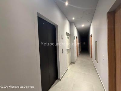 Apartaestudio en venta en Pardo Rubio, Bogotá, 16 m² · foto 2 de 15