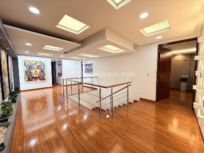 Casa de 5 alcobas en venta en Santa Paula, Bogotá, 500 m² · foto 11 de 18