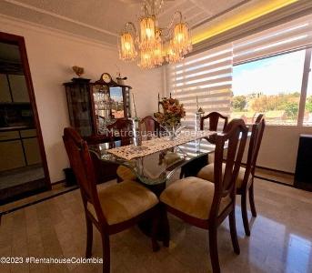 Apartamento de 5 alcobas en venta en Cedro Golf, Bogotá, 207 m² · foto 4 de 20