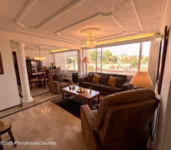 Apartamento de 5 alcobas en venta en Cedro Golf, Bogotá, 207 m² · foto 2 de 20