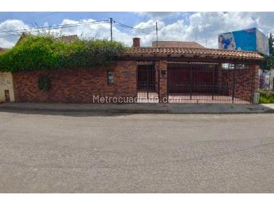 Casa de 5 alcobas en venta en 20 De Julio, Chía, 335 m² · foto 1 de 16