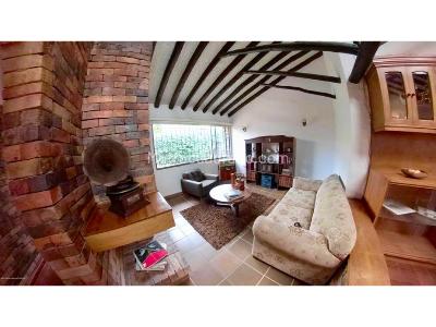 Casa de 5 alcobas en venta en 20 De Julio, Chía, 335 m² · foto 3 de 16