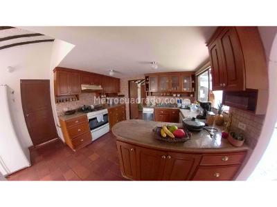 Casa de 5 alcobas en venta en 20 De Julio, Chía, 335 m² · foto 5 de 16