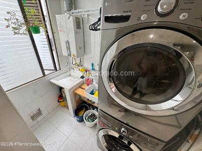 Apartamento de 4 alcobas en venta en Santa Paula, Bogotá, 129 m² · foto 14 de 20