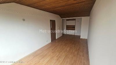 Apartamento de 3 alcobas en venta en Victoria Norte, Bogotá, 67 m² · foto 2 de 17